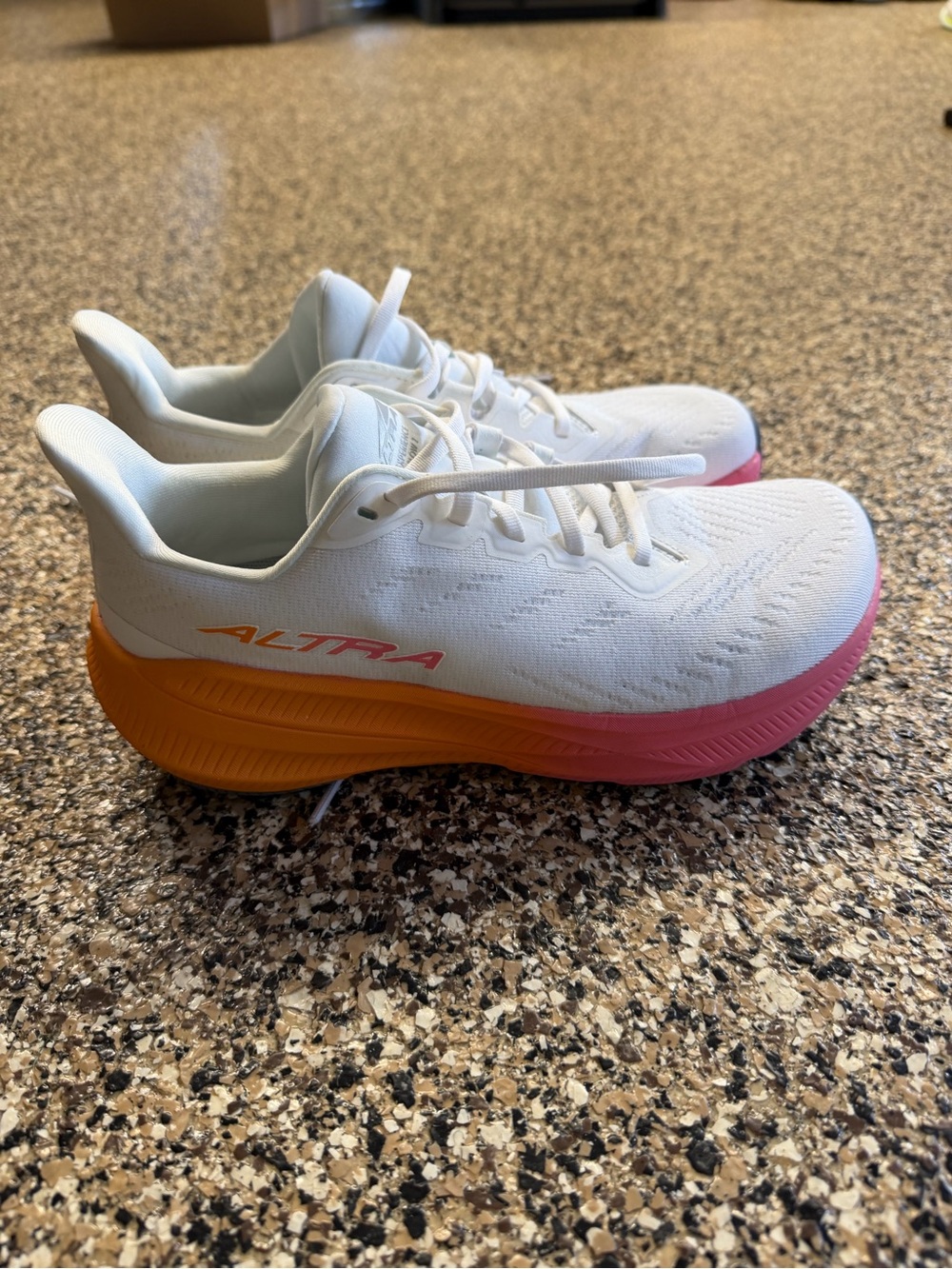 Women’s Altra Experience Flow 2
